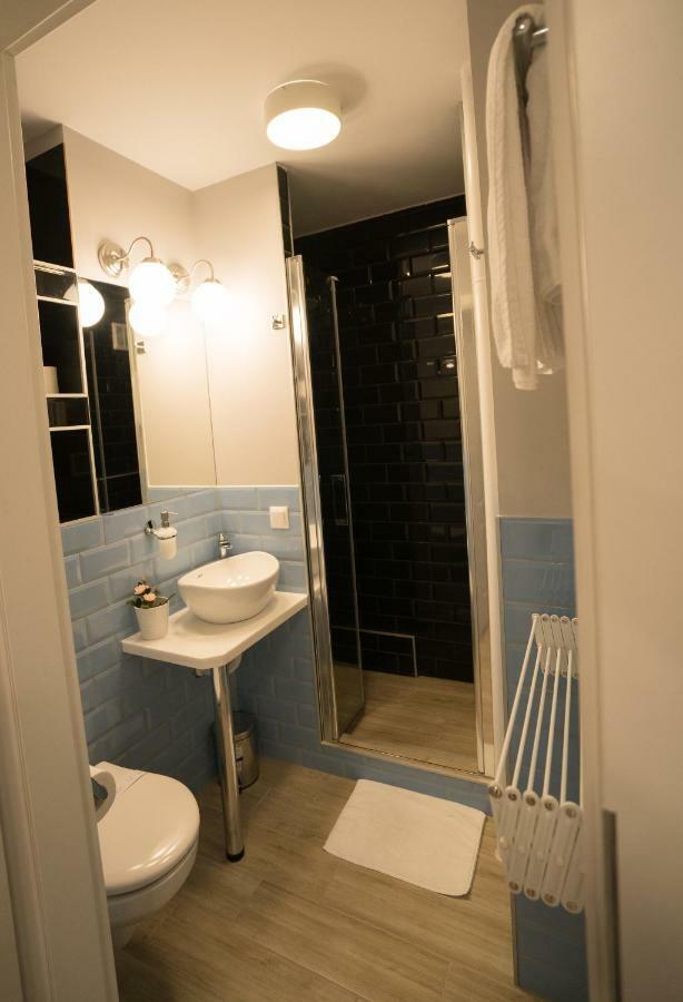 Apartament Hotel Grzybowska 9 Warschau Exterior foto
