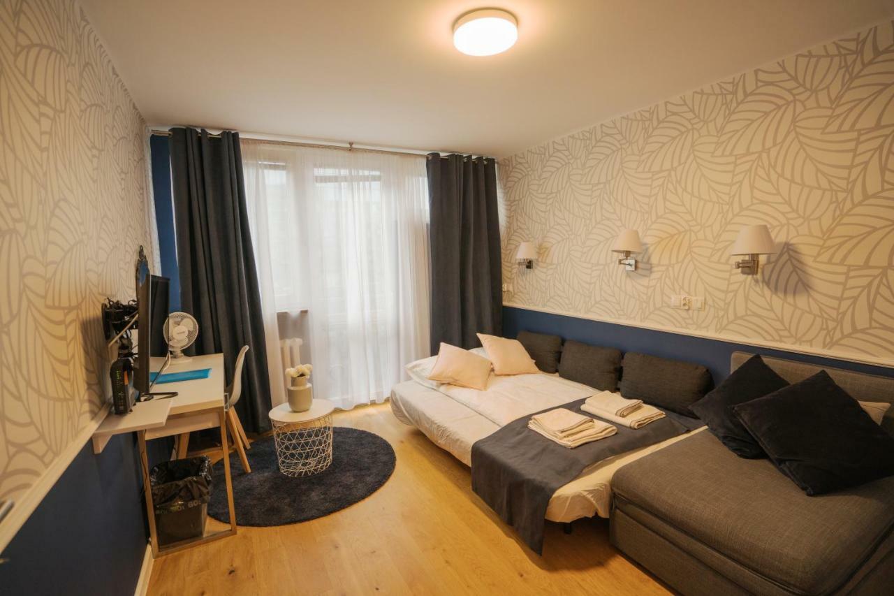 Apartament Hotel Grzybowska 9 Warschau Exterior foto